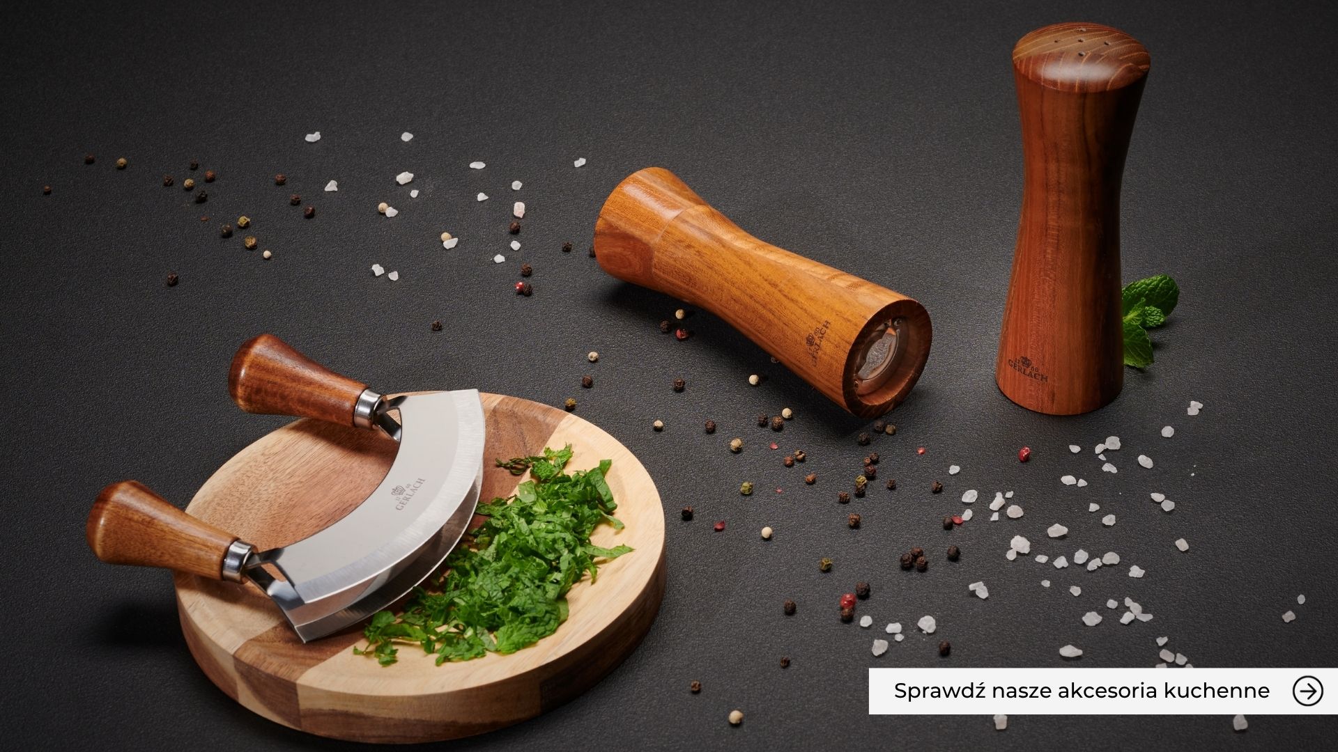 Produkty z linii NATUR: tasak do ziół, solniczka, pieprzniczka